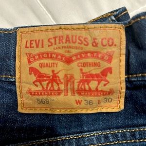 Men’s Levi 569 in excellent condition